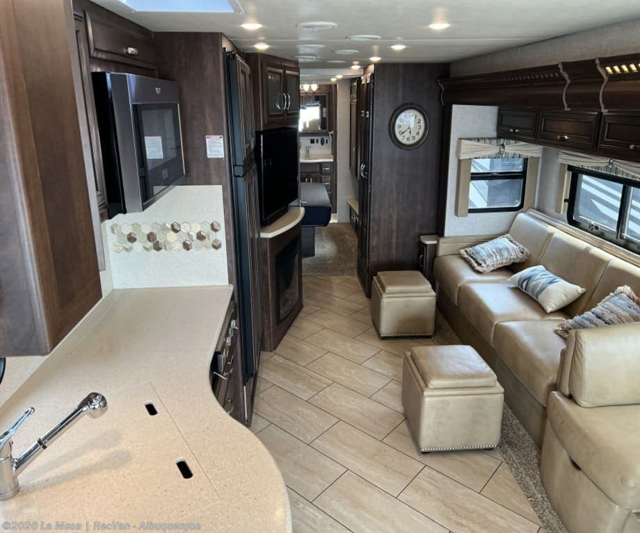Used 2020 Newmar Bay Star 3609 available in Albuquerque, New Mexico