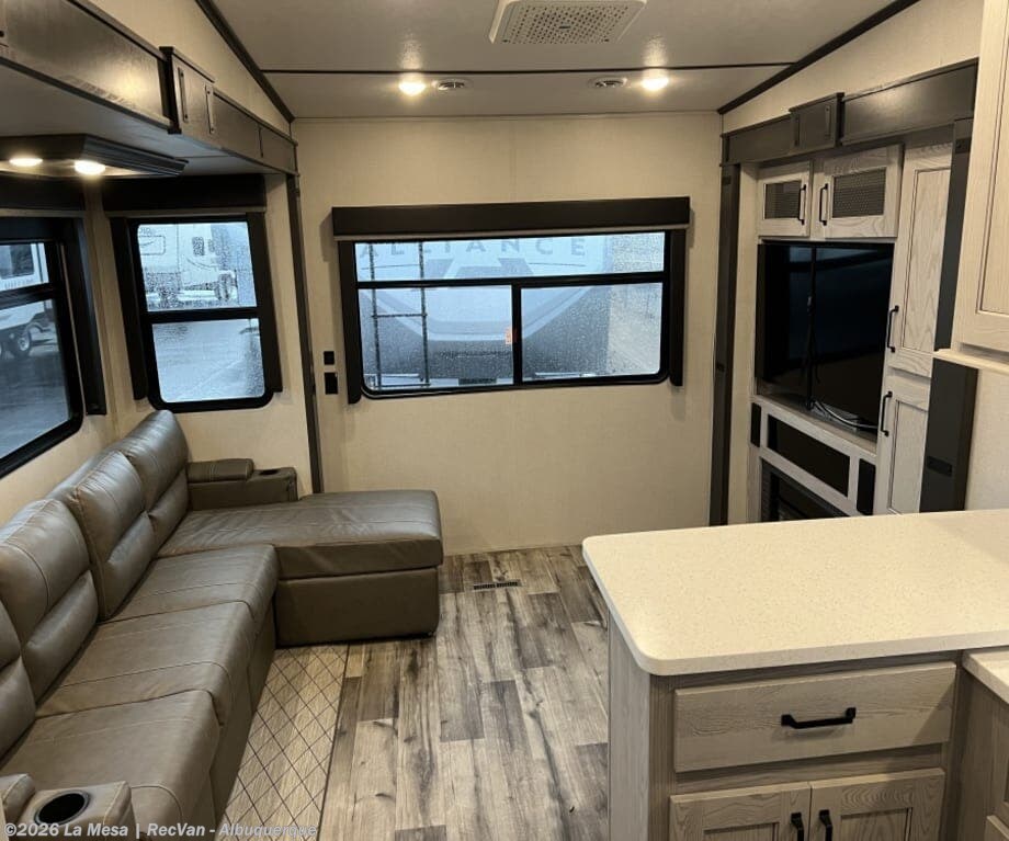 2022 Keystone Montana HC 281C - Used Fifth Wheel For Sale by La Mesa | RecVan - Albuquerque in Albuquerque, New Mexico