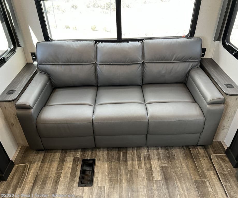 2023 Avalanche WHEEL  338GK by Keystone from La Mesa | RecVan - Albuquerque in Albuquerque, New Mexico