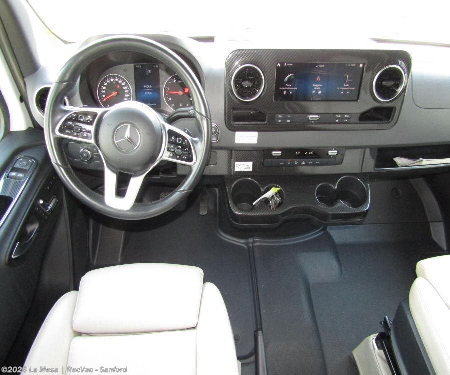 2020 Winnebago Navion 24V RV for Sale in Sanford, FL 32771 FP191916