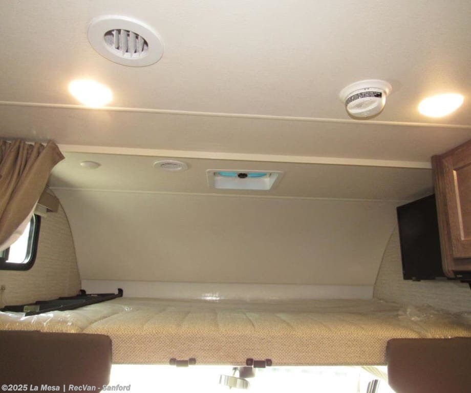 New 2026 Winnebago Minnie Winnie WF331H available in Sanford, Florida