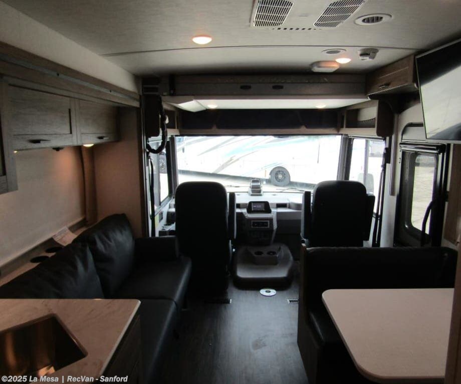 2026 Vista WFE29V by Winnebago from La Mesa | RecVan - Sanford in Sanford, Florida