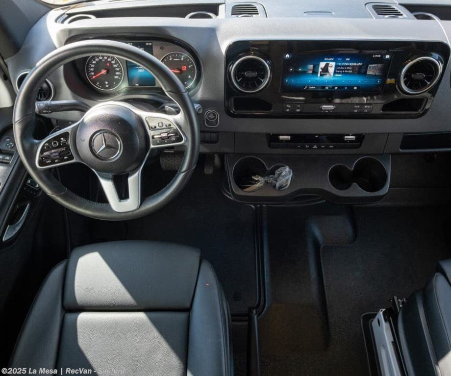 2024 Forest River Sunseeker 2400T - Used Class C For Sale by La Mesa | RecVan - Sanford in Sanford, Florida