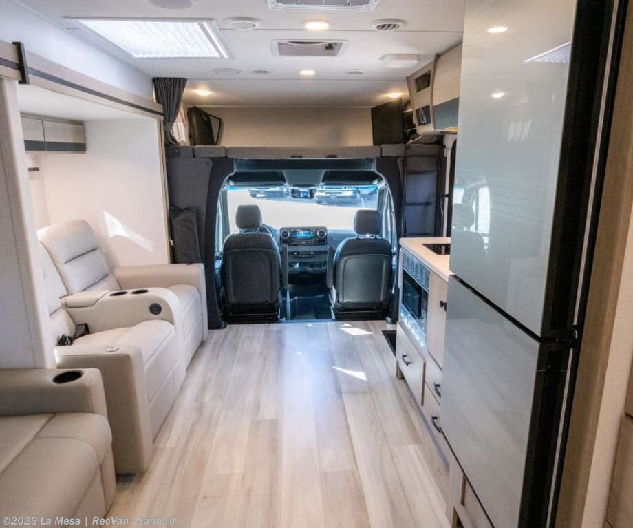 2024 Sunseeker 2400T by Forest River from La Mesa | RecVan - Sanford in Sanford, Florida