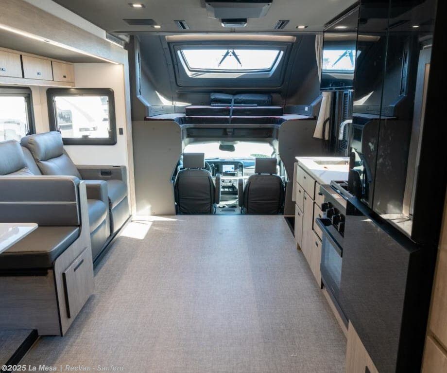 2025 Lineage 31ZW by Grand Design from La Mesa | RecVan - Sanford in Sanford, Florida