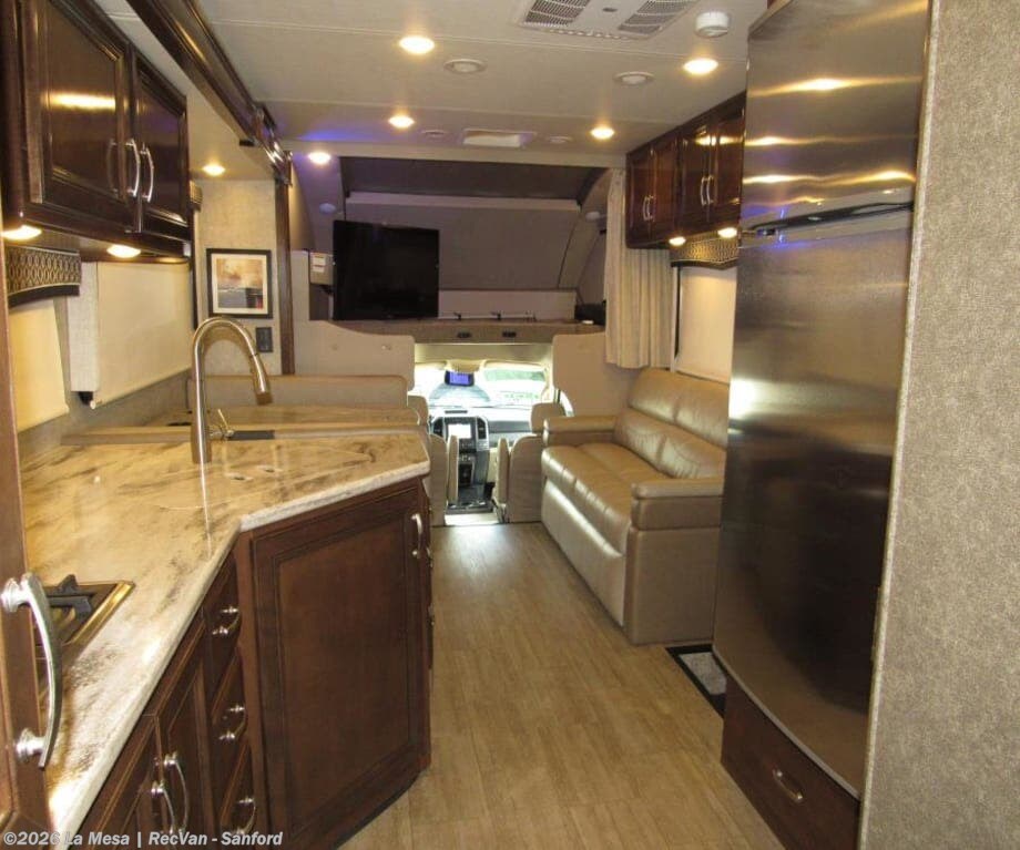 2020 Magnitude BH35 by Thor Motor Coach from La Mesa | RecVan - Sanford in Sanford, Florida