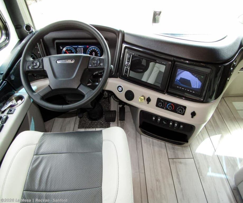 2024 Fleetwood Discovery LXE 44S LXE - Used Class A For Sale by La Mesa | RecVan - Sanford in Sanford, Florida