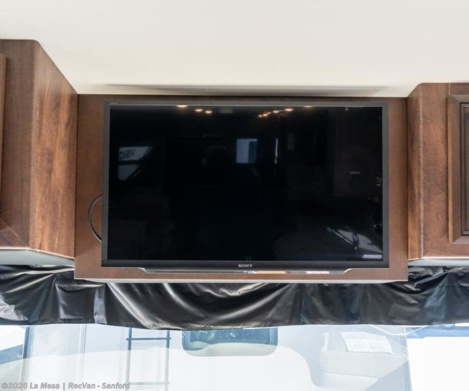 Used 2018 Newmar Bay Star 3406 available in Sanford, Florida