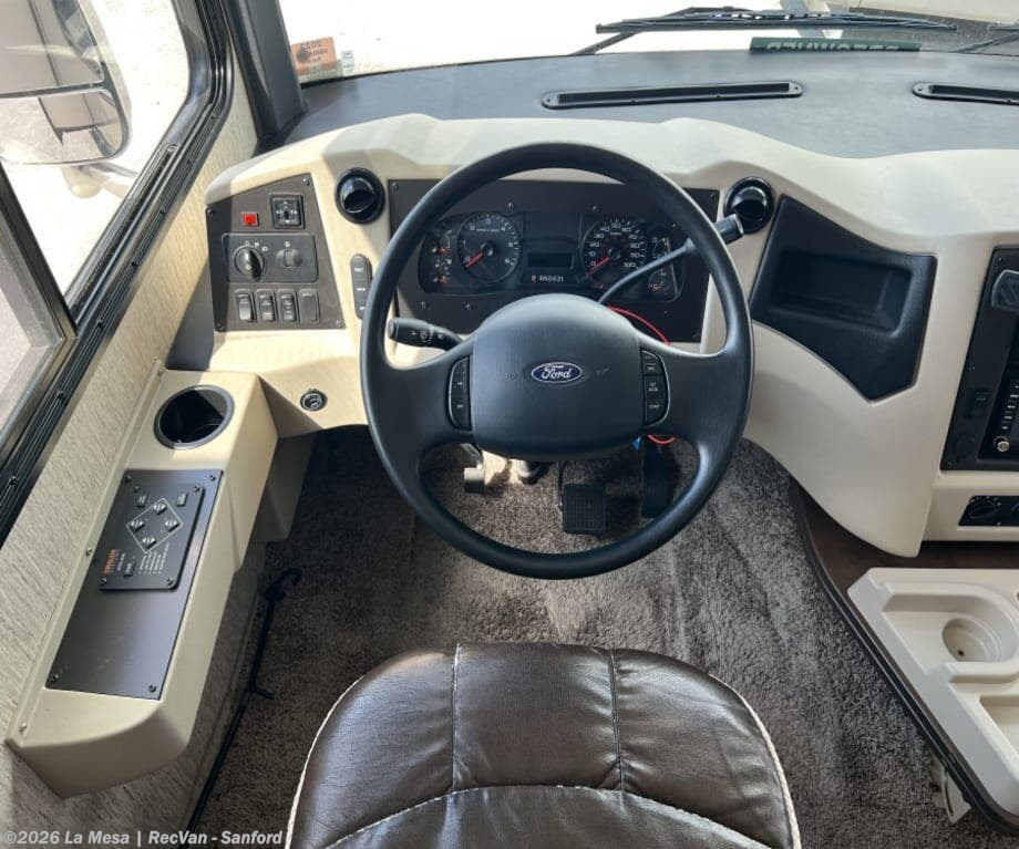2019 Newmar BAYSTAR SPORT 3014 - Used Class A For Sale by La Mesa | RecVan - Sanford in Sanford, Florida