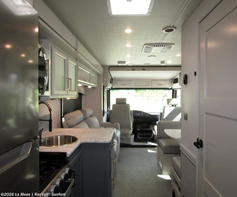 2026 Flair 29M by Fleetwood from La Mesa | RecVan - Sanford in Sanford, Florida