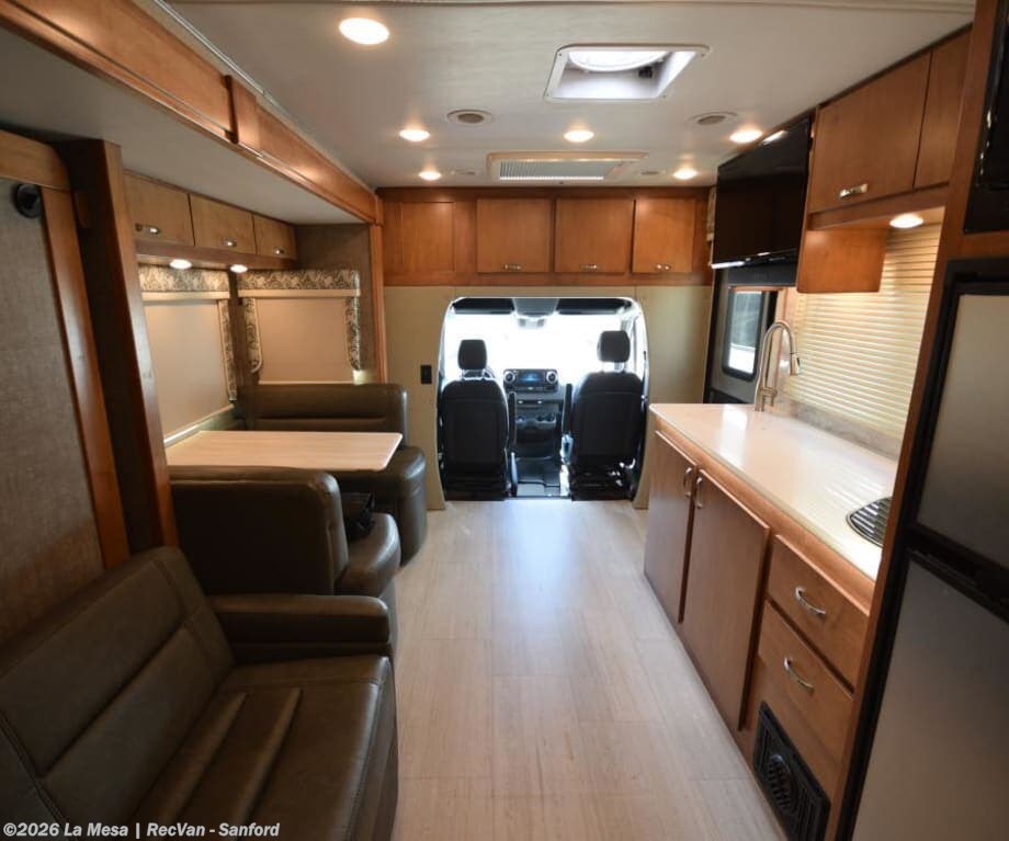 2021 Villagio 25RML by Renegade RV from La Mesa | RecVan - Sanford in Sanford, Florida