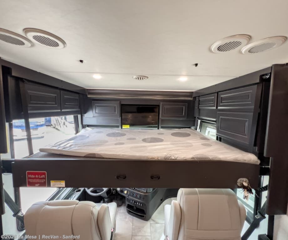 New 2026 Fleetwood Discovery LXE 40M-LXE available in Sanford, Florida