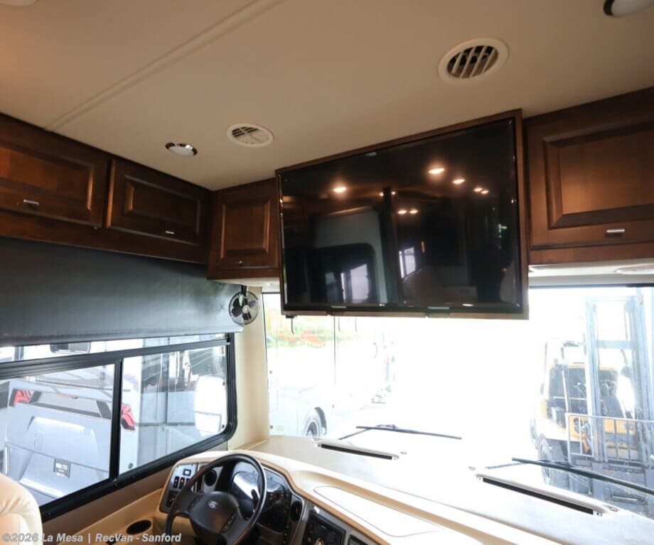 Used 2019 Tiffin Allegro 32SA available in Sanford, Florida