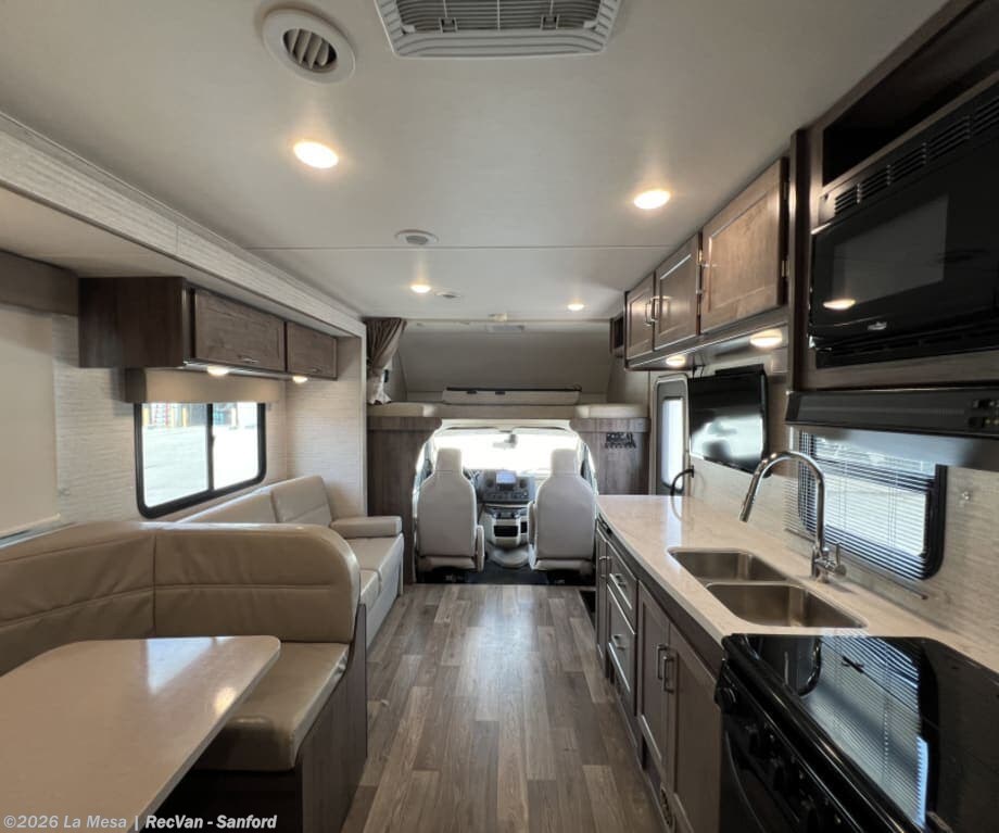 2024 Minnie Winnie 31K by Winnebago from La Mesa | RecVan - Sanford in Sanford, Florida