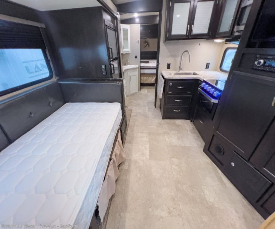 2019 Grand Design Imagine 2500RL - Used Travel Trailer For Sale by La Mesa | RecVan - Sanford in Sanford, Florida
