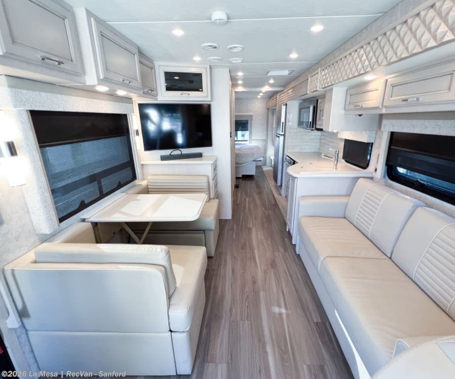Used 2023 Newmar Bay Star 3014 available in Sanford, Florida