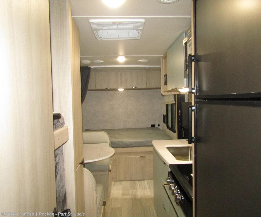 2024 Winnebago MICRO MINNIETT 1800BH RV for Sale in Port St. Lucie, FL 34986 PN193479 RVUSA