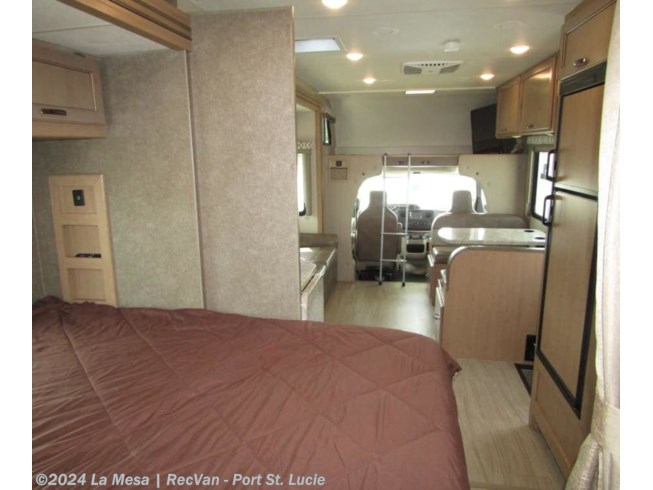 2020 Quantum 27SE by Thor Motor Coach from La Mesa | RecVan - Port St. Lucie in  Port St. Lucie, Florida