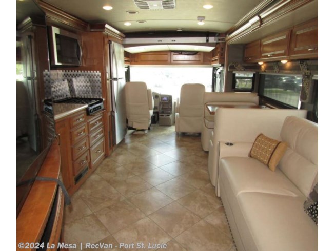 2018 Forza 38W by Winnebago from La Mesa | RecVan - Port St. Lucie in  Port St. Lucie, Florida