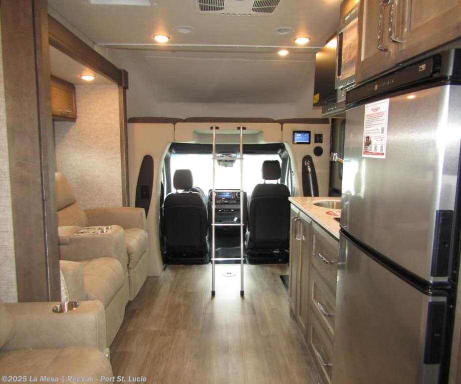 2024 Tiffin Wayfarer 25RW RV for Sale in Port St. Lucie, FL 34986 ...