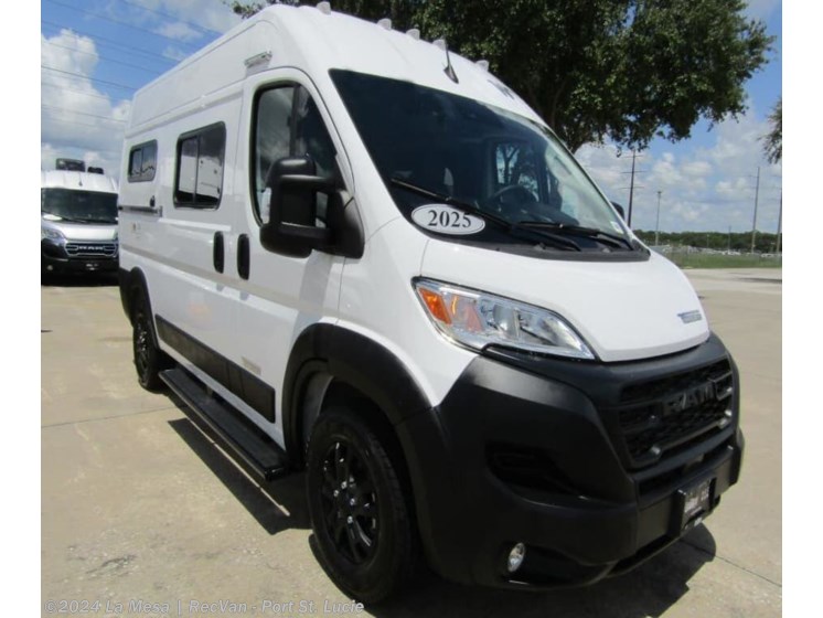 New 2025 Winnebago Solis Pocket BUT36A available in Port St. Lucie, Florida