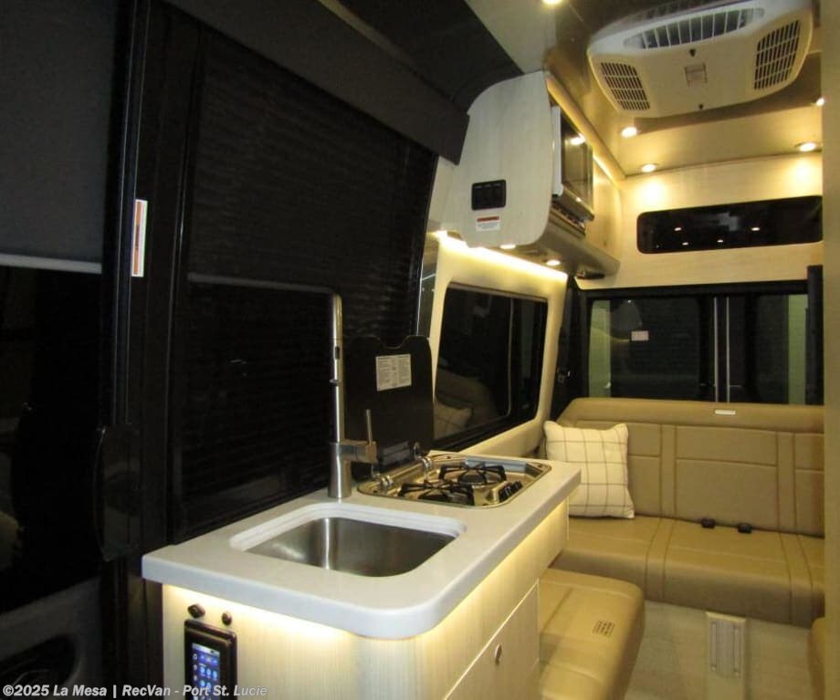 2023 Airstream Interstate 19 4X4 RV for Sale in Port St. Lucie, FL