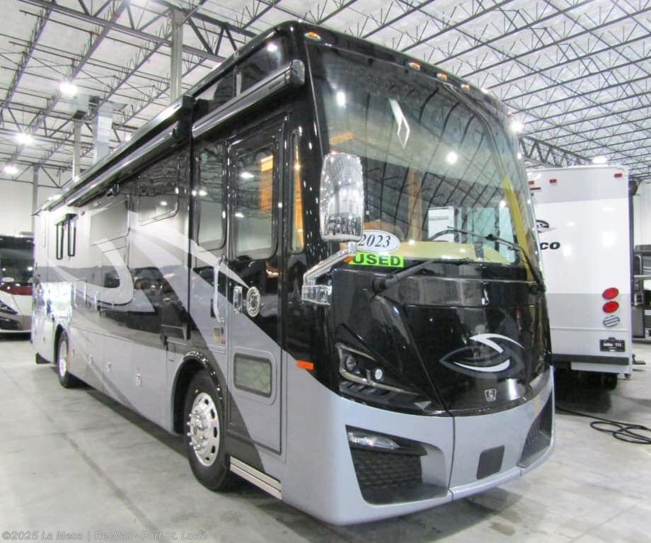2023 Tiffin Phaeton 37BH RV for Sale in Port St. Lucie, FL 34986
