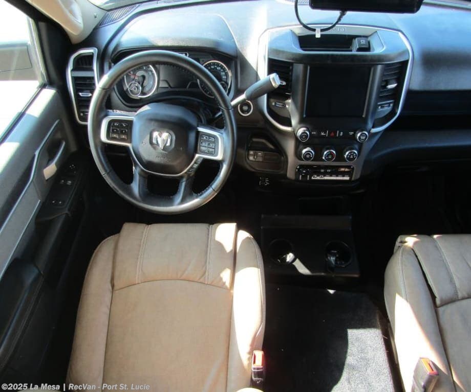 2021 Dynamax Corp Isata 5 Series 28SS RV for Sale in Port St. Lucie, FL