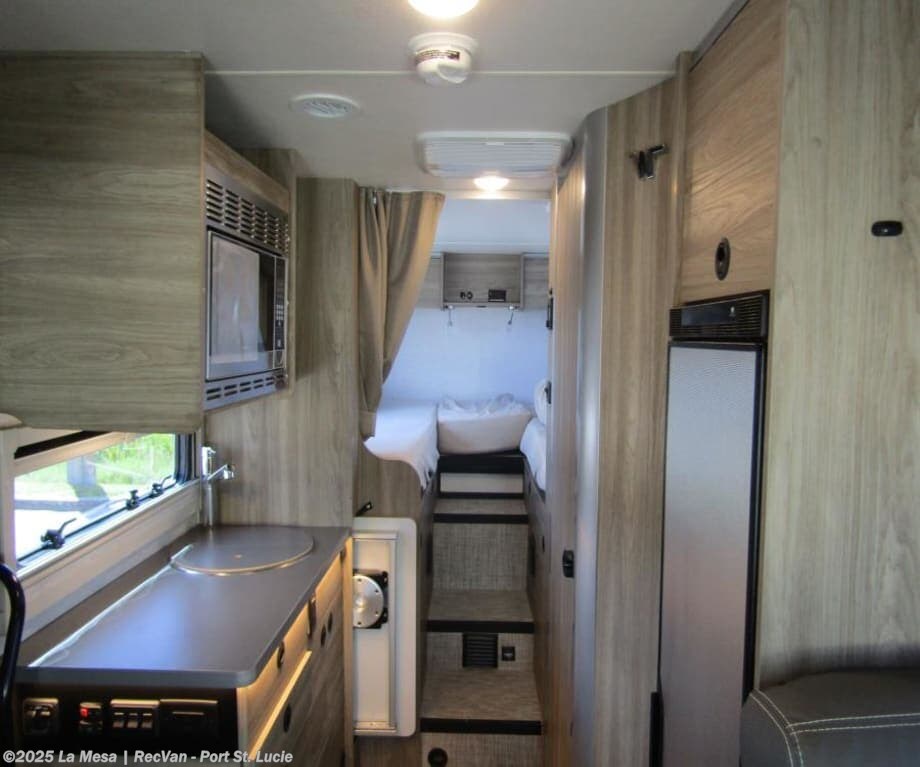 New 2026 Winnebago Ekko WM623B-FBP available in Port St. Lucie, Florida