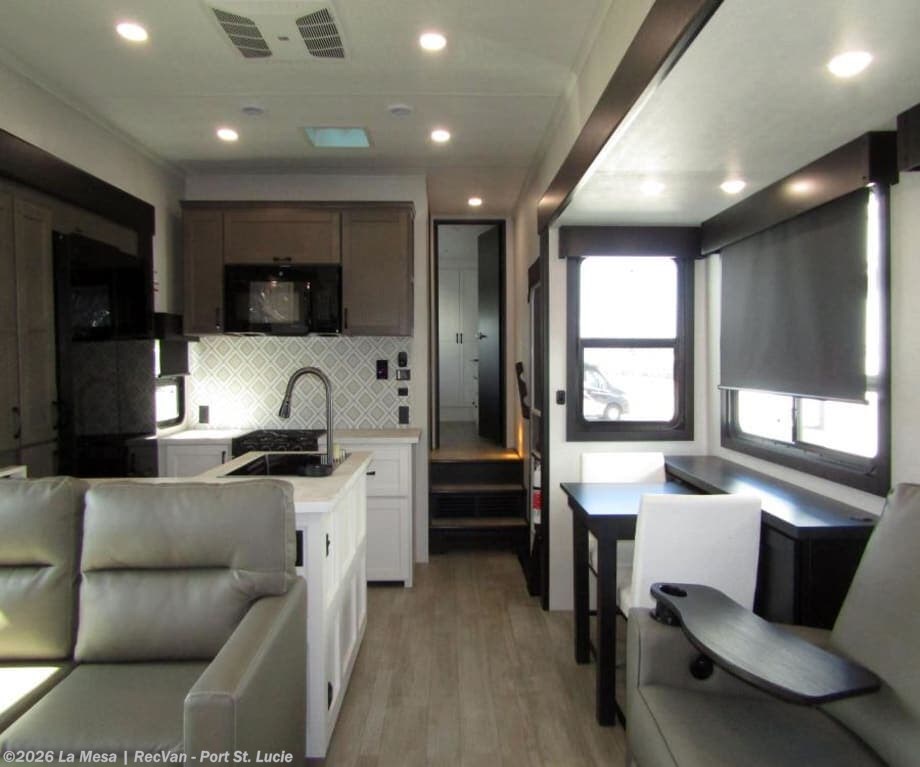 2026 Heartland Cyclone 3914 - New Toy Hauler For Sale by La Mesa | RecVan - Port St. Lucie in Port St. Lucie, Florida