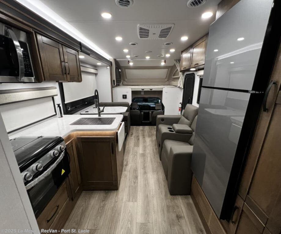 2026 Esteem XL 32U-XL-DE by Entegra Coach from La Mesa | RecVan - Port St. Lucie in Port St. Lucie, Florida