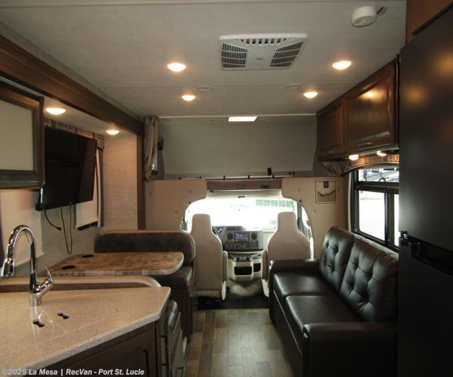 2021 Chateau 31W by Thor Motor Coach from La Mesa | RecVan - Port St. Lucie in Port St. Lucie, Florida