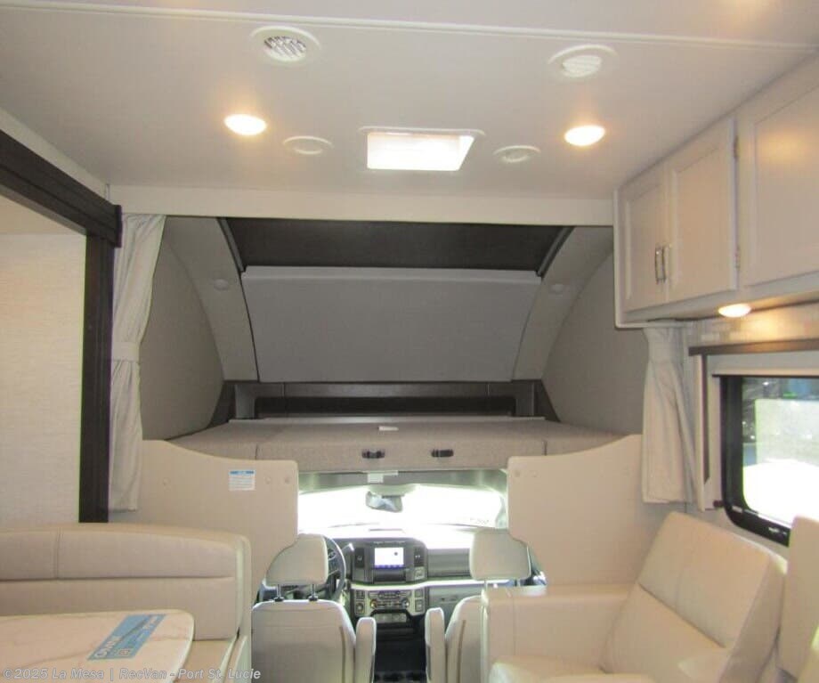 New 2025 Thor Motor Coach Omni Trail X32 available in Port St. Lucie, Florida