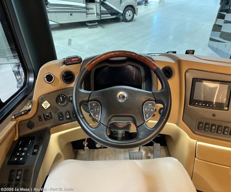 2019 Tiffin Allegro Bus 40AP - Used Class A For Sale by La Mesa | RecVan - Port St. Lucie in Port St. Lucie, Florida