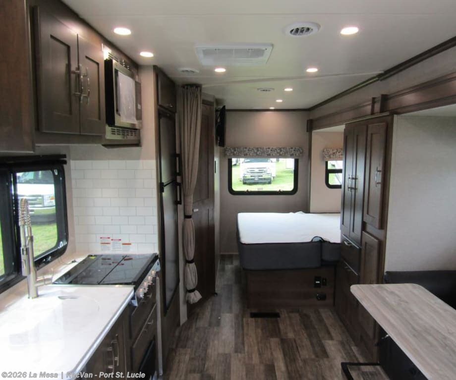 2022 ISATA 3 24FWM by Dynamax Corp from La Mesa | RecVan - Port St. Lucie in Port St. Lucie, Florida