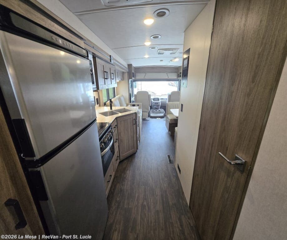 2023 Vista 29V by Winnebago from La Mesa | RecVan - Port St. Lucie in Port St. Lucie, Florida