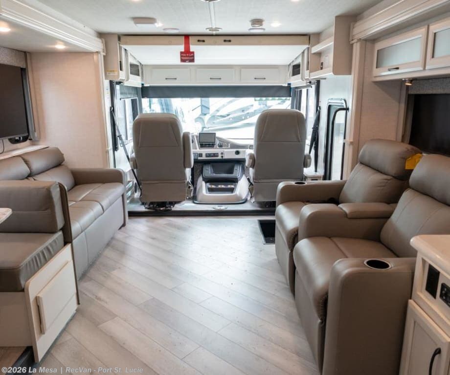 2025 Flex 35R by Fleetwood from La Mesa | RecVan - Port St. Lucie in Port St. Lucie, Florida