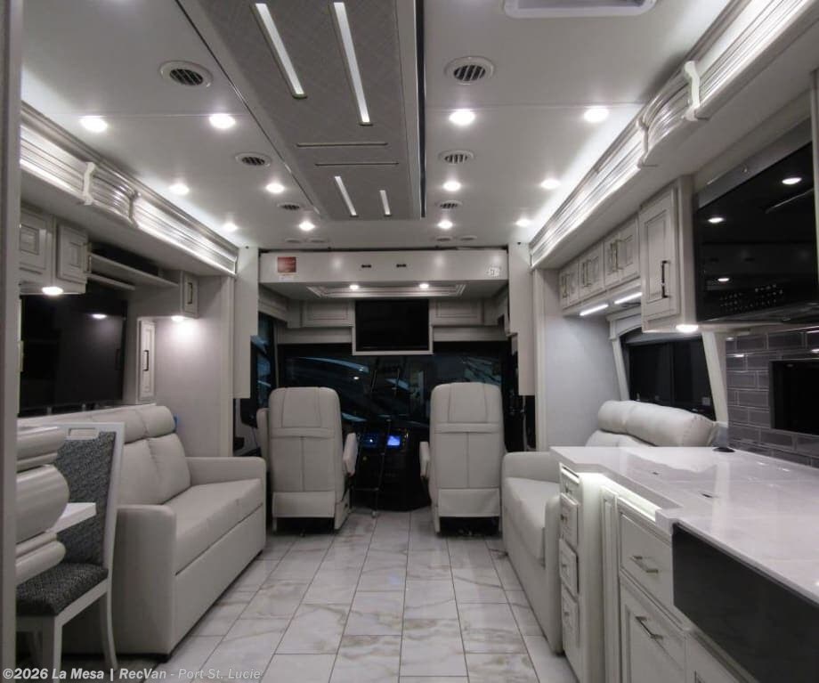 New 2026 Fleetwood Discovery LXE 40M-LXE available in Port St. Lucie, Florida