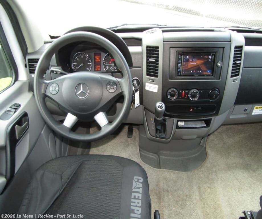 2018 Forest River Sunseeker 2400WS - Used Class C For Sale by La Mesa | RecVan - Port St. Lucie in Port St. Lucie, Florida