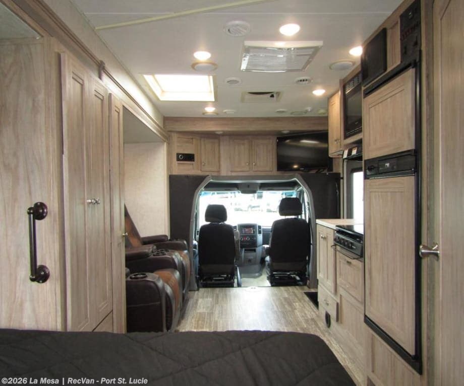 2018 Sunseeker 2400WS by Forest River from La Mesa | RecVan - Port St. Lucie in Port St. Lucie, Florida