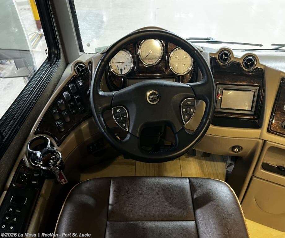 2015 Thor Motor Coach Tuscany 44MT - Used Class A For Sale by La Mesa | RecVan - Port St. Lucie in Port St. Lucie, Florida