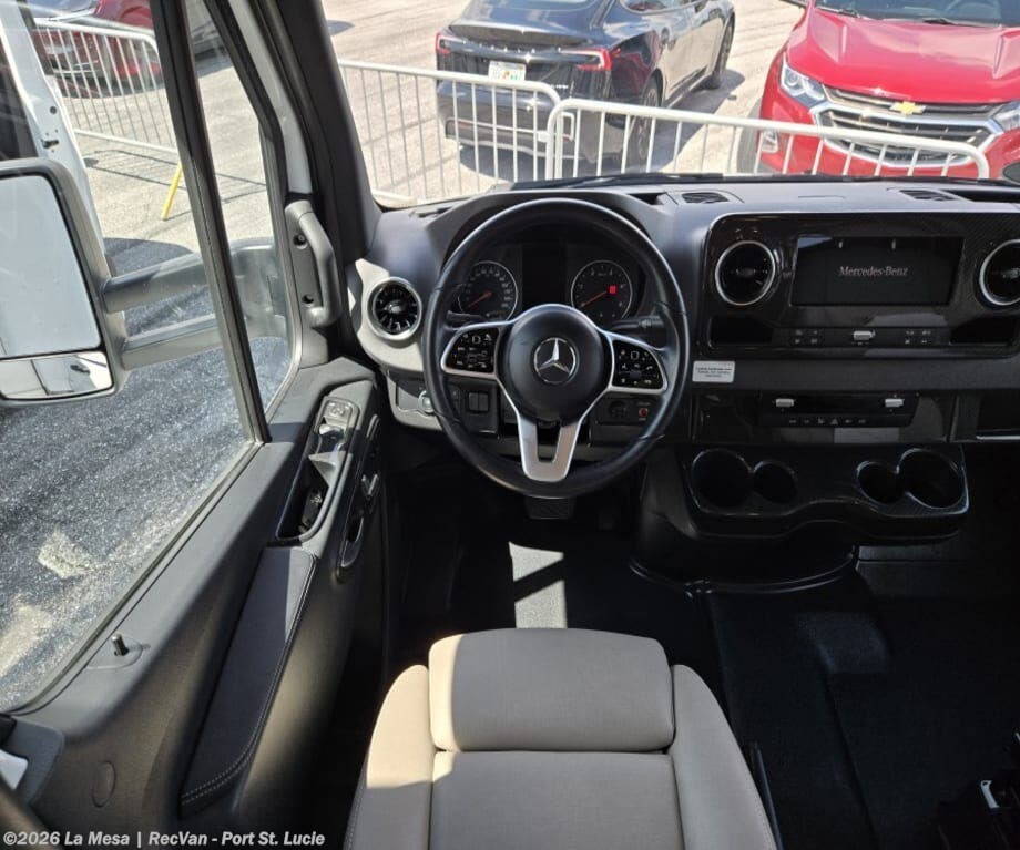 2022 Winnebago View 24J - Used Class C For Sale by La Mesa | RecVan - Port St. Lucie in Port St. Lucie, Florida