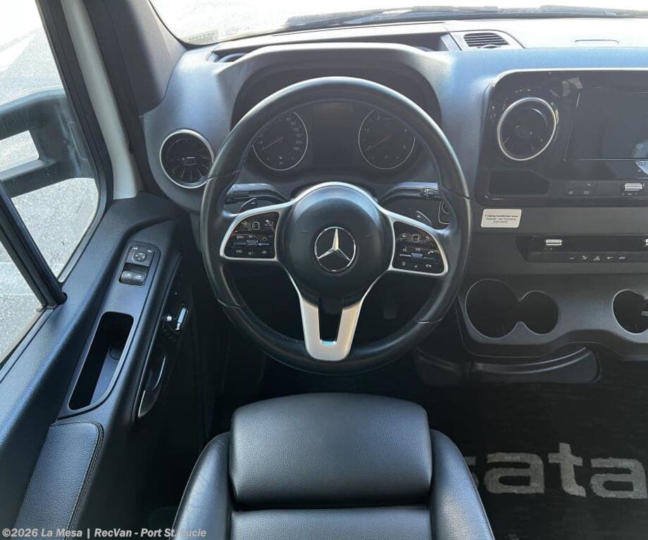 2021 Dynamax Corp ISTATA 3 24FW - Used Class C For Sale by La Mesa | RecVan - Port St. Lucie in Port St. Lucie, Florida