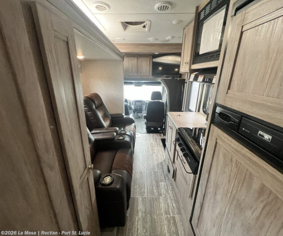 2018 Sunseeker 2400WS by Forest River from La Mesa | RecVan - Port St. Lucie in Port St. Lucie, Florida