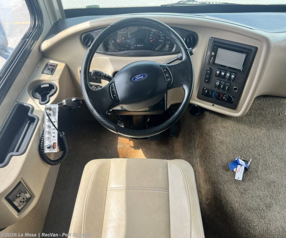 2017 Holiday Rambler Vacationer 35K - Used Class A For Sale by La Mesa | RecVan - Port St. Lucie in Port St. Lucie, Florida