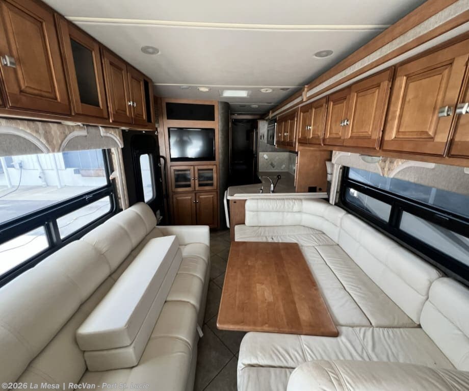 Used 2014 Itasca Suncruiser 32H available in Port St. Lucie, Florida