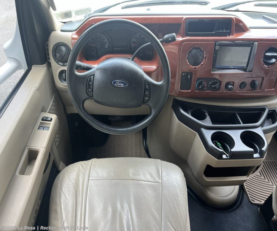 2013 Forest River Lexington 283TS - Used Class C For Sale by La Mesa | RecVan - Port St. Lucie in Port St. Lucie, Florida