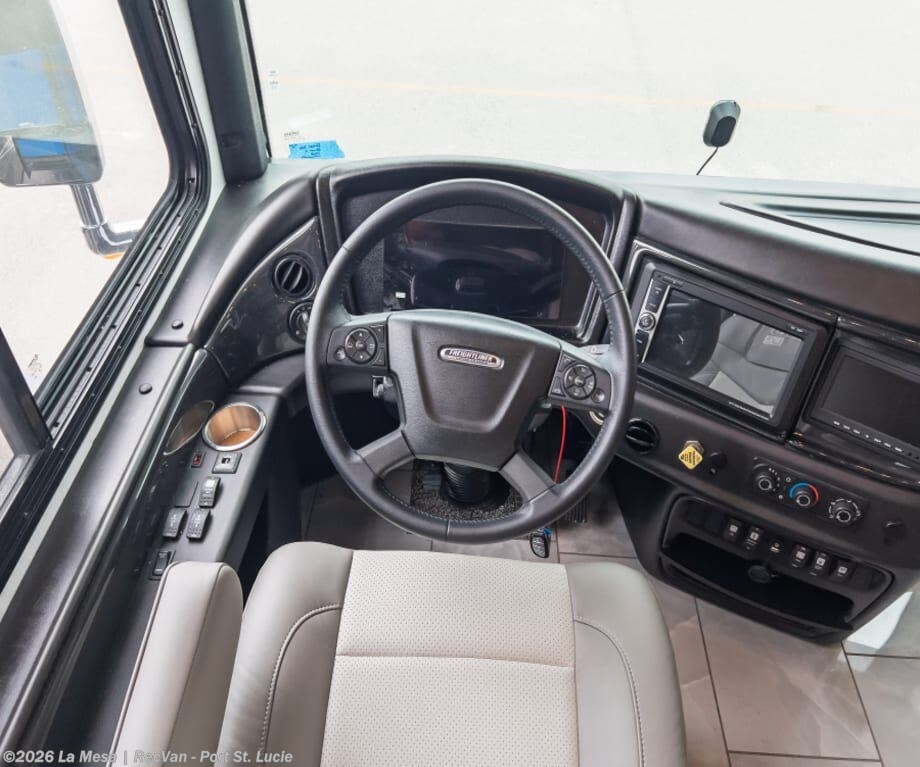 2026 Discovery LXE 40M-LXE by Fleetwood from La Mesa | RecVan - Port St. Lucie in Port St. Lucie, Florida