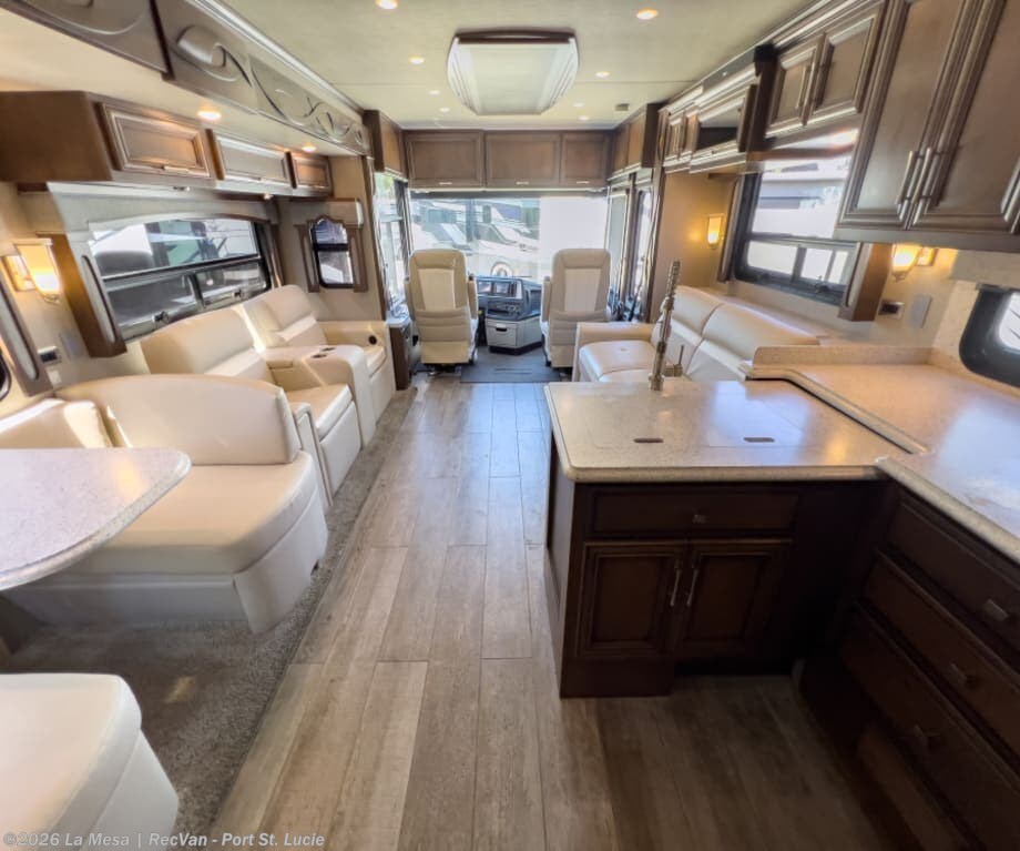 2019 Ventana 3717 by Newmar from La Mesa | RecVan - Port St. Lucie in Port St. Lucie, Florida