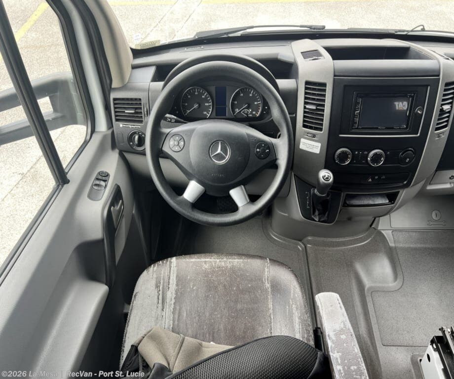 2018 Forest River Sunseeker 2400WS - Used Class C For Sale by La Mesa | RecVan - Port St. Lucie in Port St. Lucie, Florida